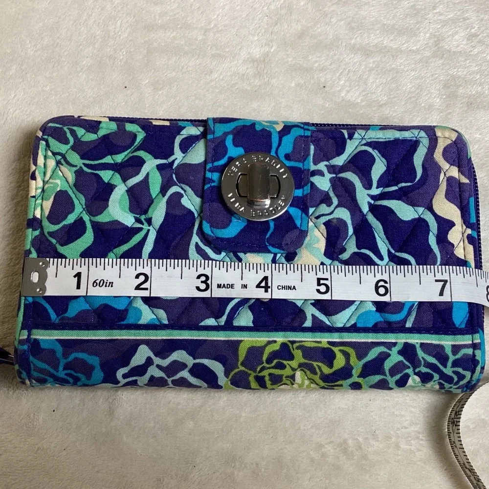 Vera Bradley Blue Bayou Quilted Cotton Turnlock Zip Around Wallet Floral Purple - Picture 6 of 7